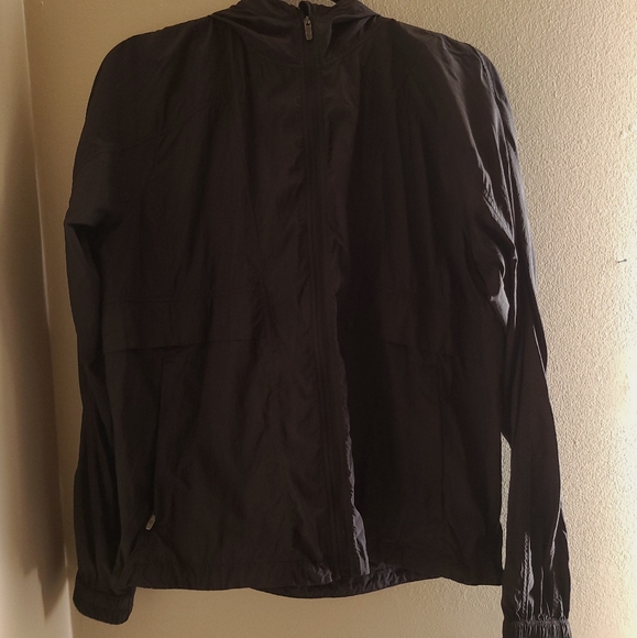 Lululemon Packable Lite Jacket - Picture 3 of 7